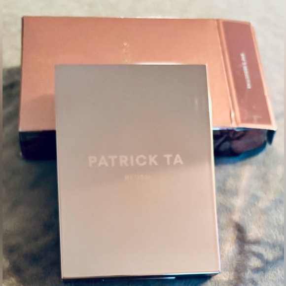 Patrick TA monochrome moment, blush shade "she's seductive" brand new in box. - Picture 4 of 6